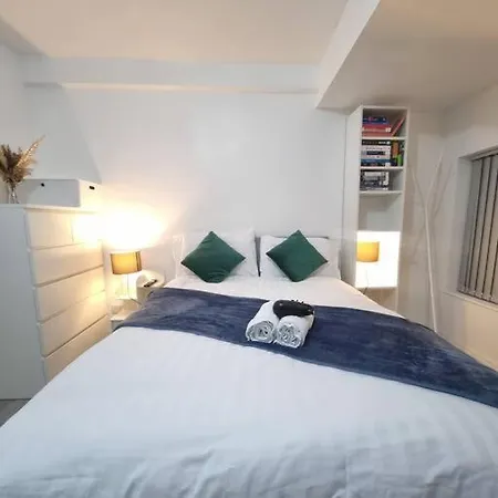 Apartment Cosy And Tranquil Home, Free Wifi, Parking Leeds (West Yorkshire)