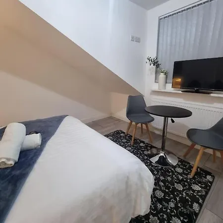 Apartment Cosy And Tranquil Home, Free Wifi, Parking Leeds (West Yorkshire)